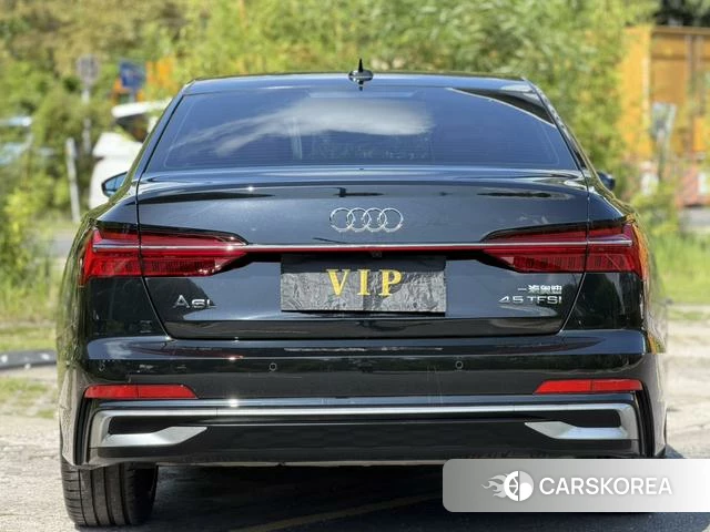 Audi A6L id 4278777 из Китая 13