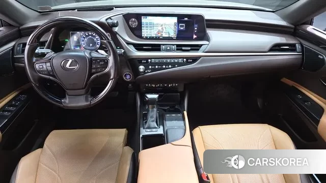 Lexus ES300h 7th generation id 3681124 из Кореи 17