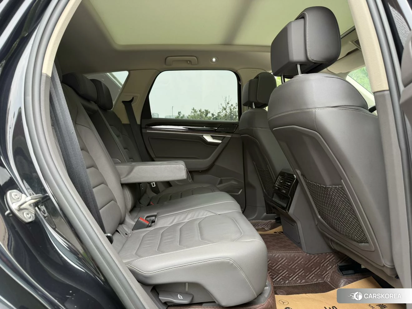 Volkswagen Touareg id 4510396 из Китая 13