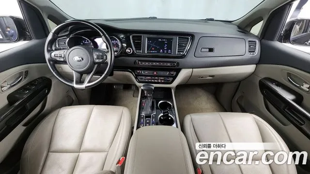 Kia The New Carnival id 2434984 из Кореи 17