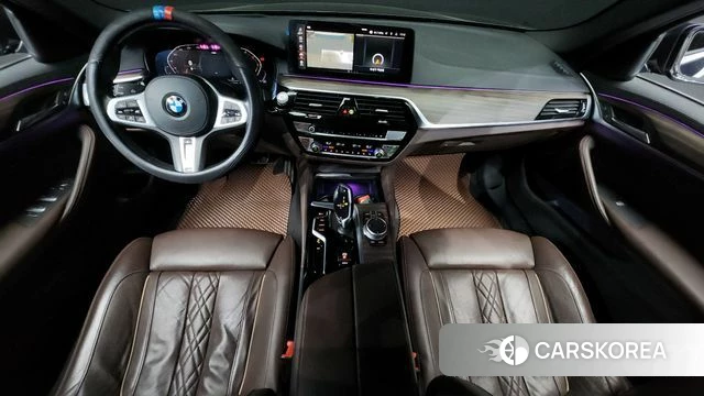 BMW 5 Series (G30) id 4293832 из Кореи 17