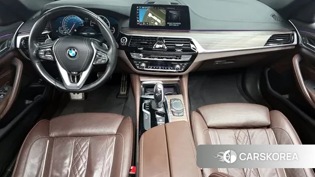 BMW 5 Series (G30) id 3773287 из Кореи 17