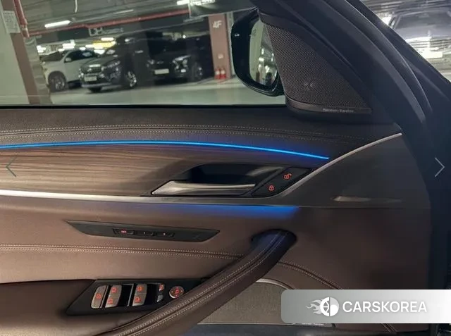 BMW 5 Series (G30) id 3433465 из Кореи 15