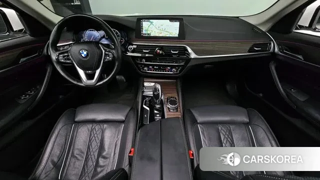 BMW 5 Series (G30) id 3687645 из Кореи 17