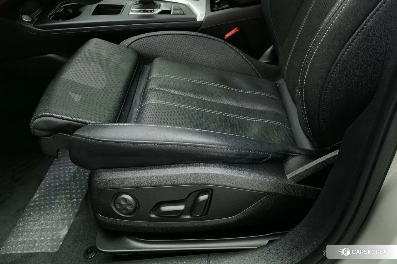 Audi A4L id 4405774 из Китая 21