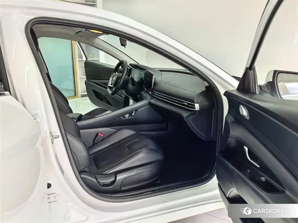 Hyundai Elantra id 4664463 из Китая 18