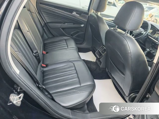 Volkswagen Passat id 4258264 из Китая 10