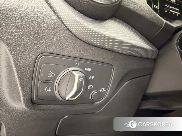 Audi Q2L e-tron id 4259502 из Китая 22