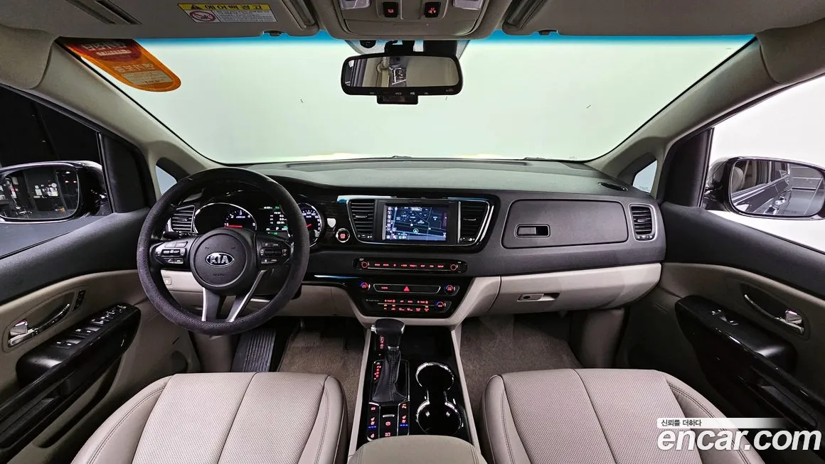 Kia The New Carnival id 1702019 из Кореи 17