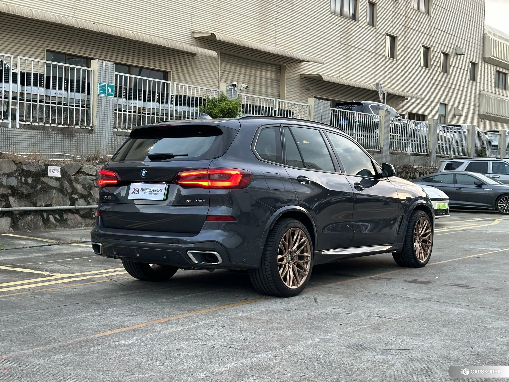 BMW X5 PHEV id 4498766 из Китая 18