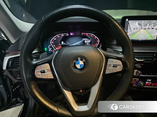 BMW 5 Series (G30) id 3726870 из Кореи 17