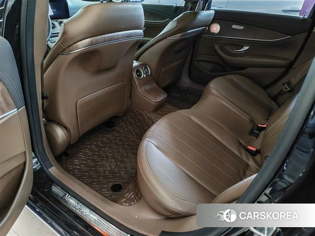 Mercedes-Benz E-class id 4275718 из Китая 7