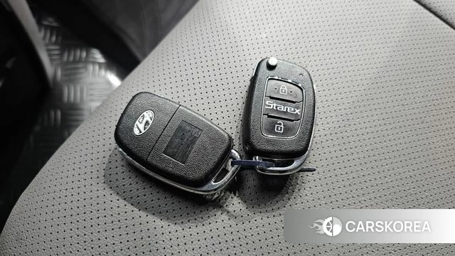 Hyundai The New Grand Starex id 4447985 из Кореи 17