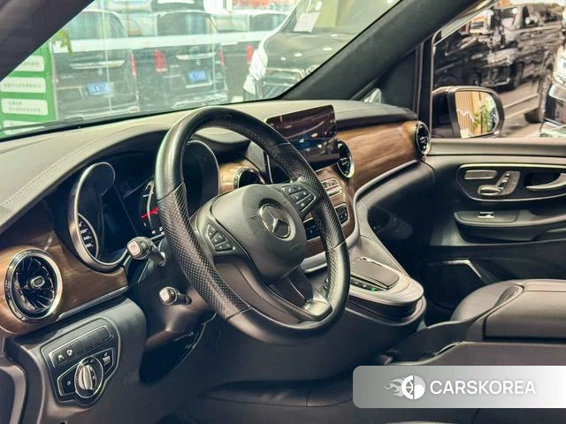 Mercedes-Benz V-class id 4264786 из Китая 17