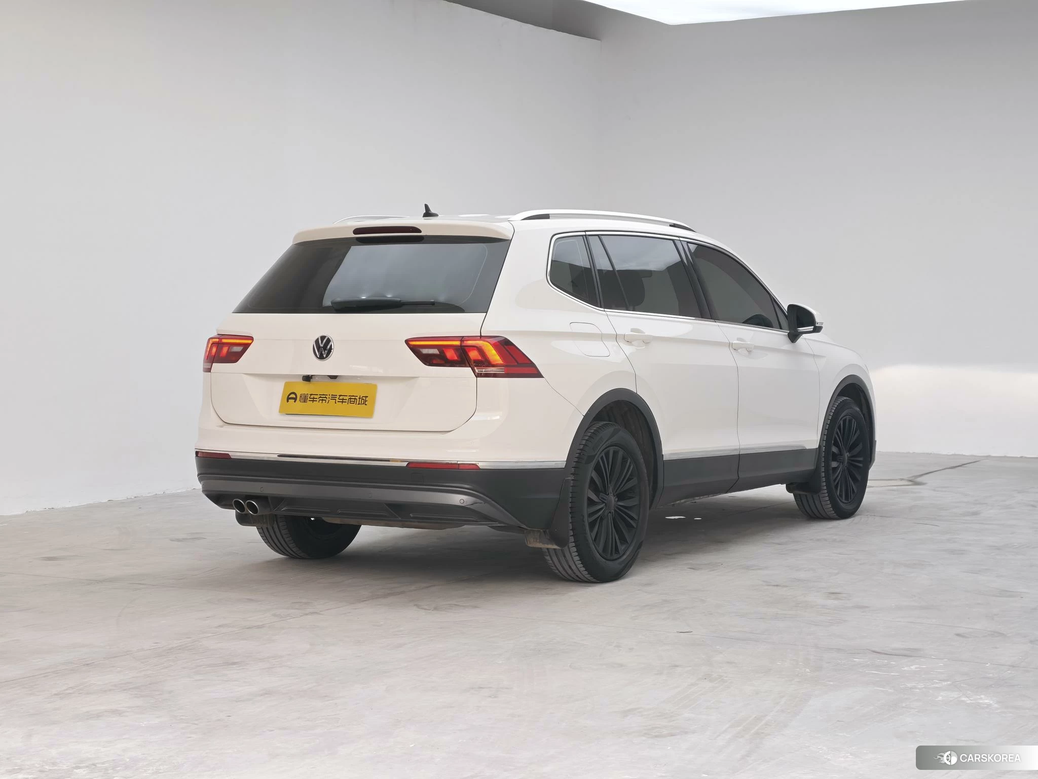 Volkswagen Tiguan L id 4510781 из Китая 17