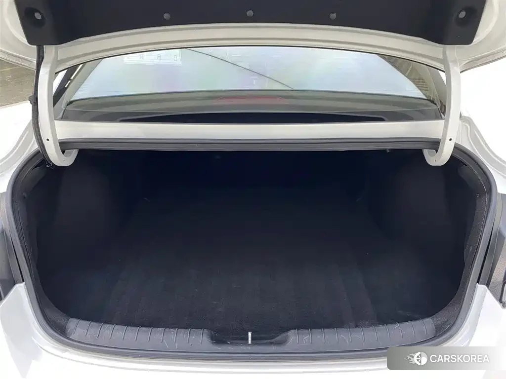 Hyundai Elantra id 4538796 из Китая 22