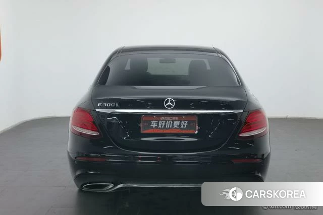 Mercedes-Benz E-class id 4210682 из Китая 21