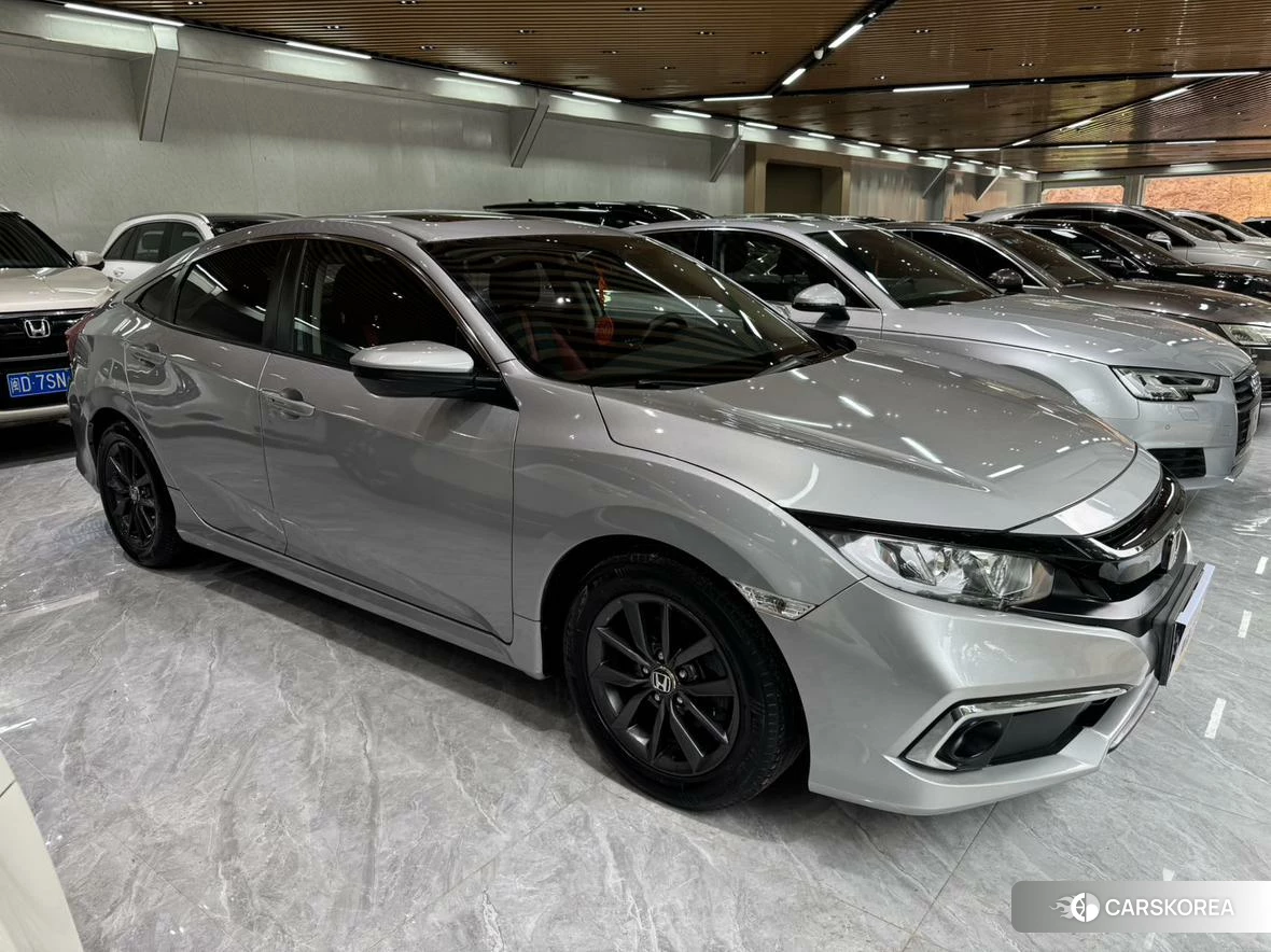 Honda Civic id 4455425 из Китая 12