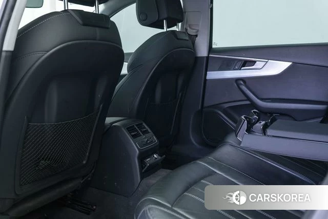 Audi A4L id 4263482 из Китая 23