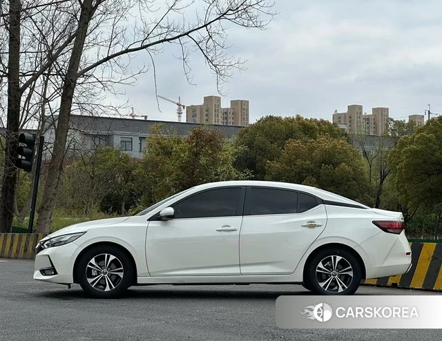 Nissan Xuan Yi id 4273315 из Китая 19