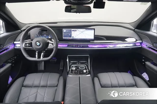 BMW 7 Series (G70) id 3544335 из Кореи 17