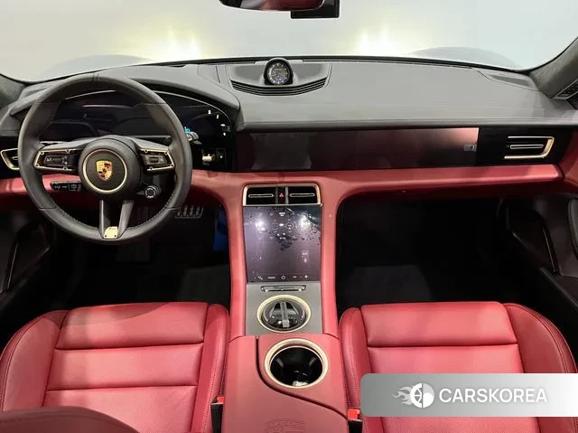 Porsche Taycan id 3099051 из Кореи 17