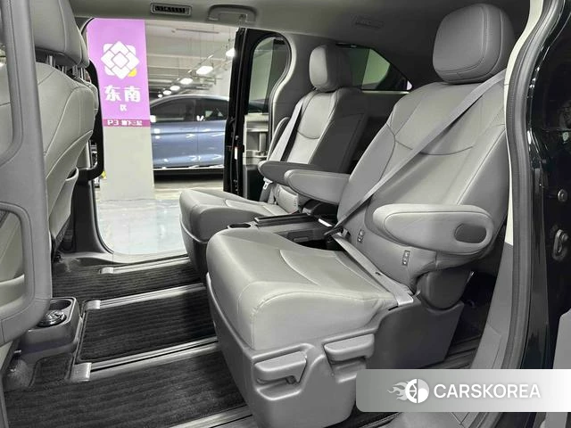 Toyota Grevia id 4258120 из Китая 7