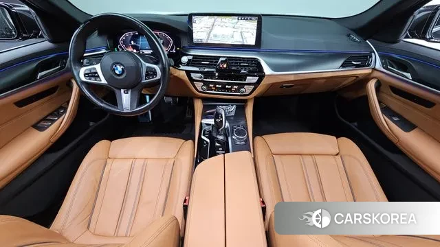 BMW 5 Series (G30) id 3590979 из Кореи 17