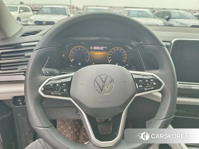 Volkswagen Tourang id 4314499 из Китая 22