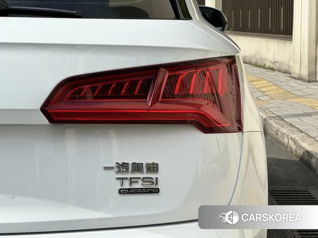 Audi Q5L id 4218184 из Китая 18