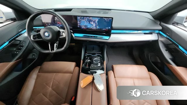 BMW 5 Series (G60) id 4571127 из Кореи 36