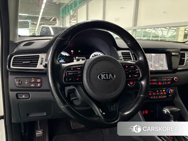 Kia Niro id 3125898 из Кореи 17