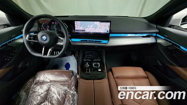 BMW 5 Series (G60) id 2495946 из Кореи 17