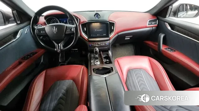 Maserati Ghibli id 3672926 из Кореи 17