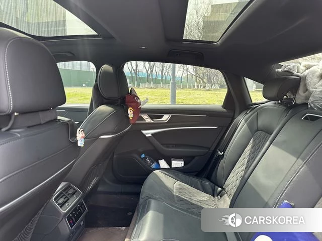 Audi A6L id 4272806 из Китая 10