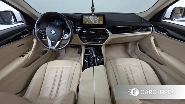 BMW 5 Series (G30) id 4471130 из Кореи 32