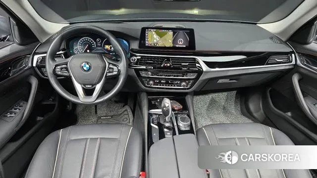 BMW 5 Series (G30) id 3004614 из Кореи 17