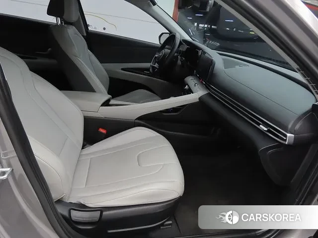 Hyundai Avante Hybrid (CN7) id 3712545 из Кореи 17