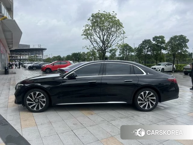 Mercedes-Benz E-class id 4353708 из Китая 7