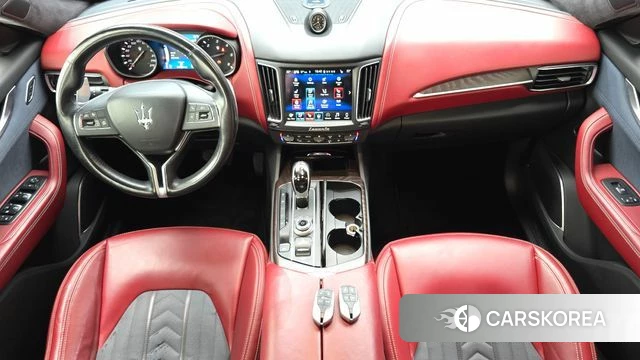 Maserati Levante id 4689576 из Кореи 17