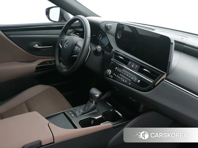 Lexus ES id 4307625 из Китая 13