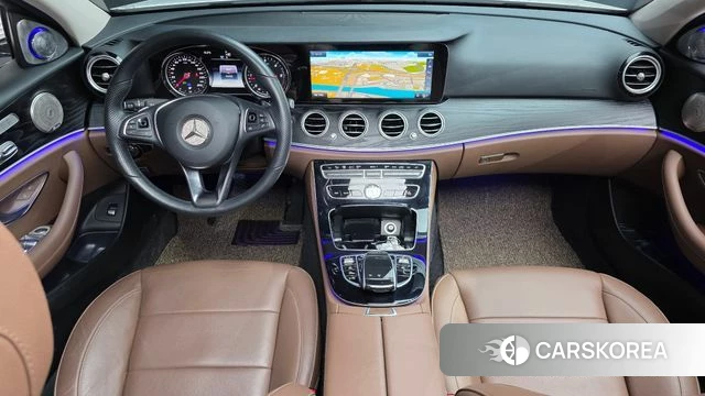 Mercedes-Benz E-Class W213 id 3880159 из Кореи 17