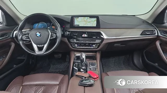 BMW 5 Series (G30) id 3330614 из Кореи 17