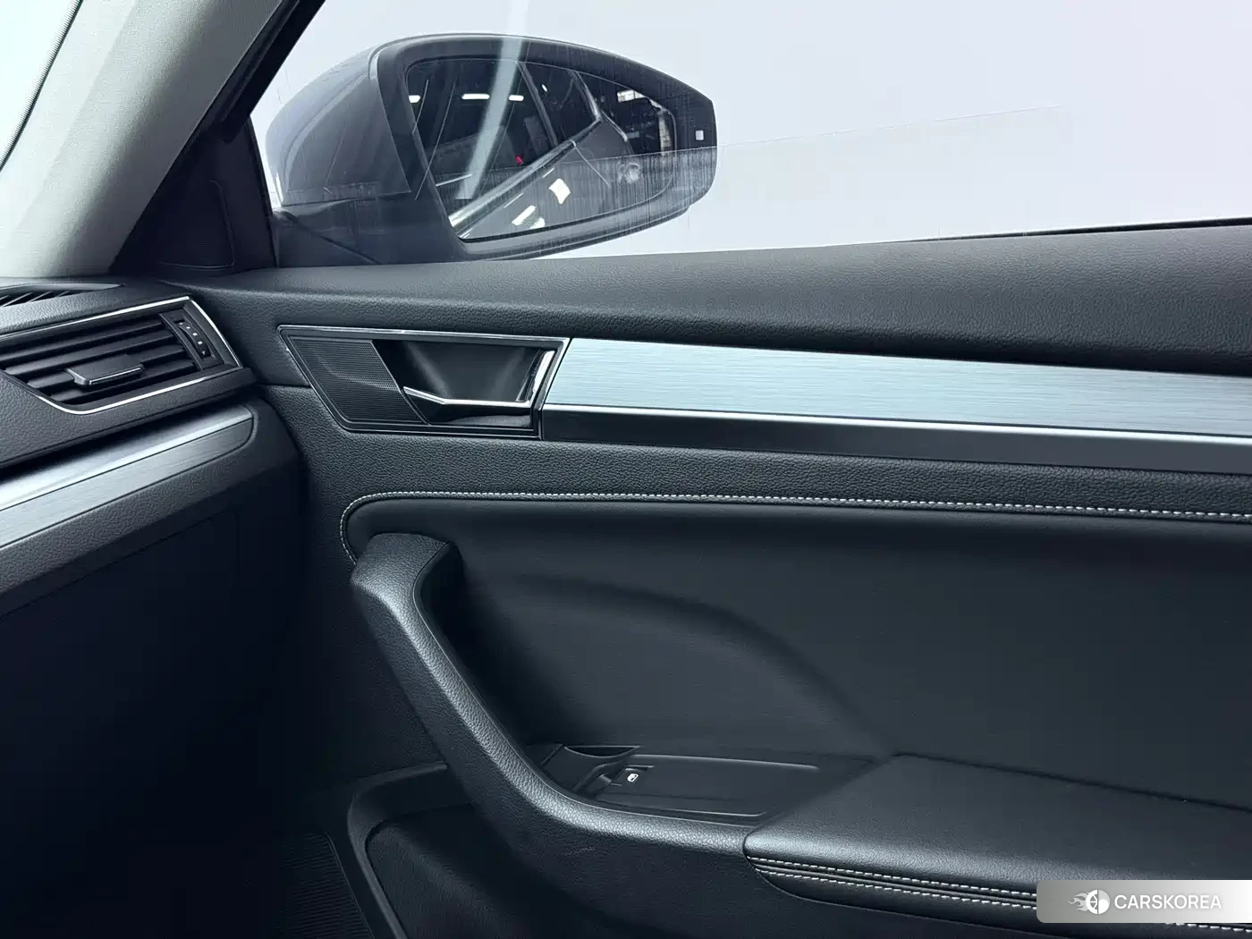 Skoda Superb id 4599499 из Китая 19