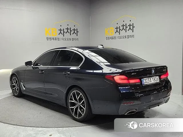 BMW 5 Series (G30) id 3282595 из Кореи 15