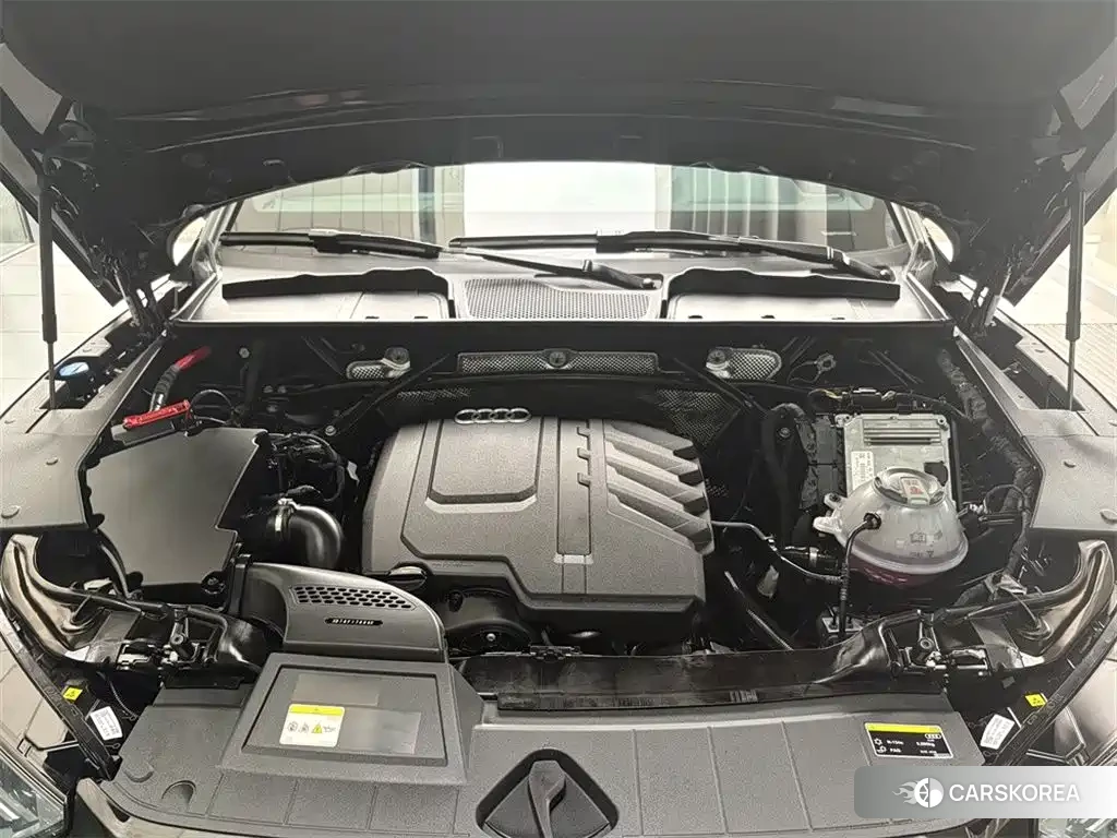 Audi Q5L id 4617076 из Китая 12