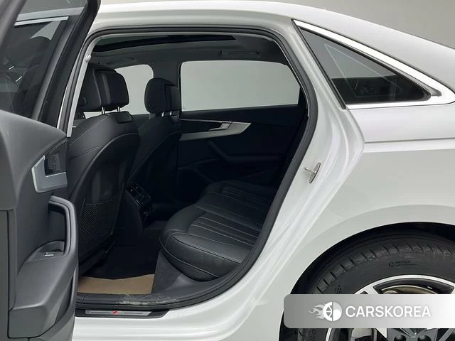 Audi A4L id 4279261 из Китая 17
