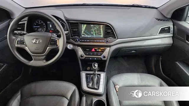 Hyundai Avante AD id 3474815 из Кореи 17