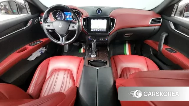 Maserati Ghibli id 3307171 из Кореи 17
