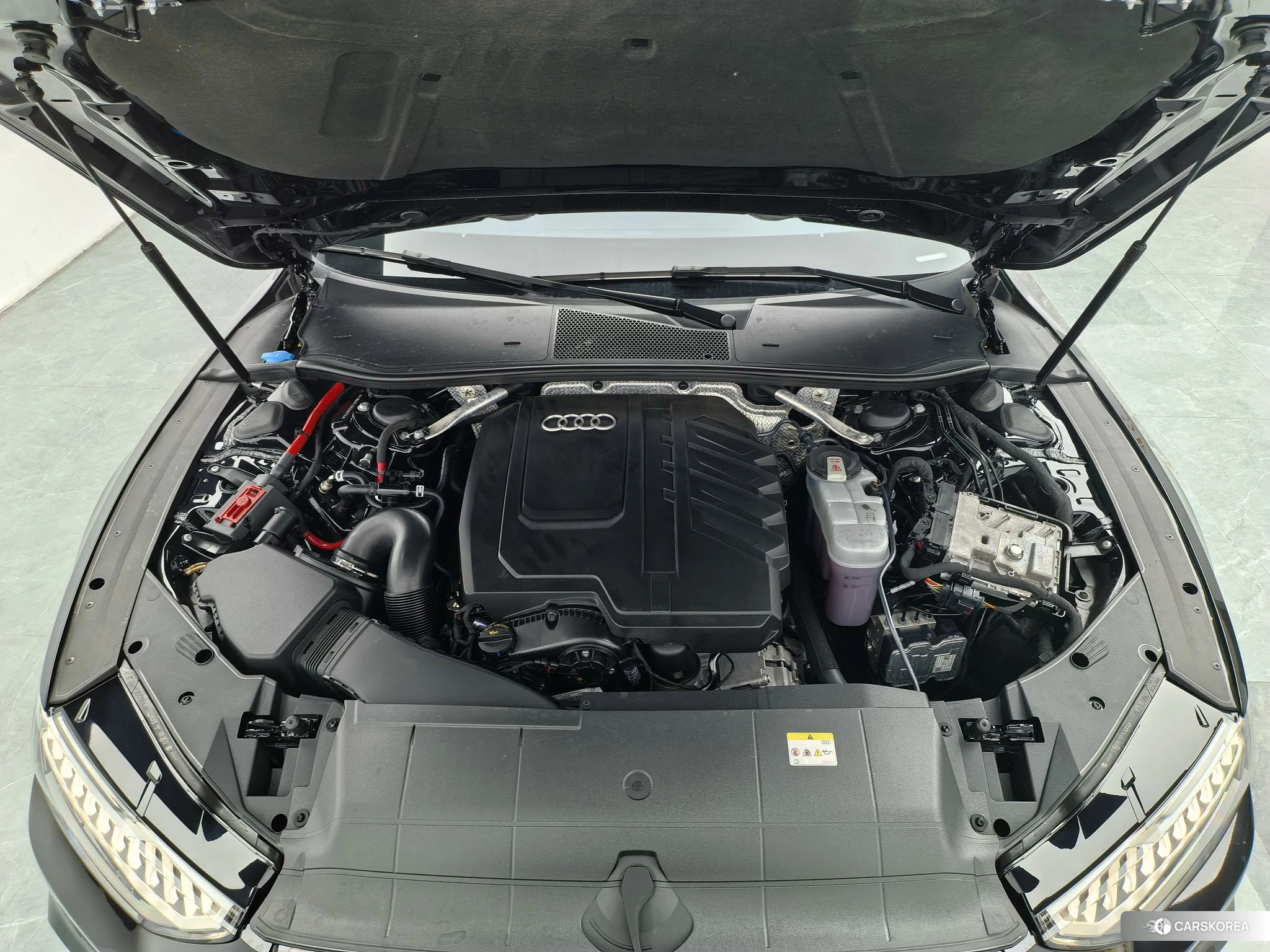 Audi A7L id 4479268 из Китая 17